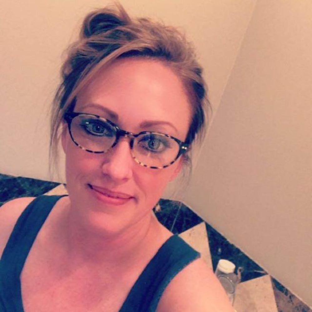 Meet your Posher, Lindy